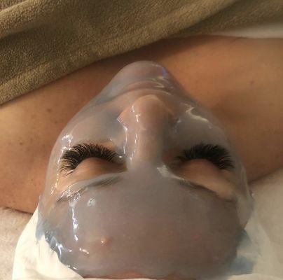 Hydrojelly mask and volume lashes!