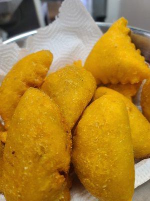 Empanadas ( beef chicken pork or cheese )