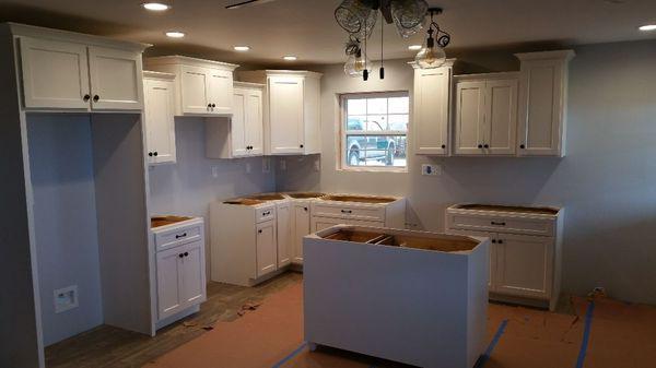 White shaker kitchen