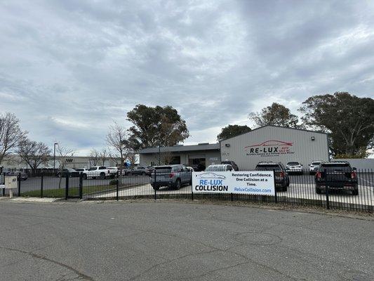 Re-Lux Collision repair center front entrance.