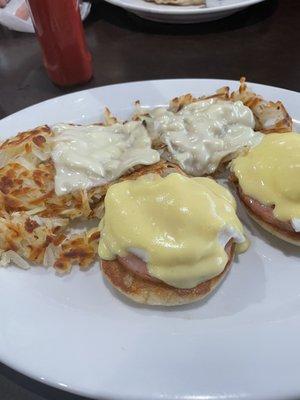 Eggs benedict