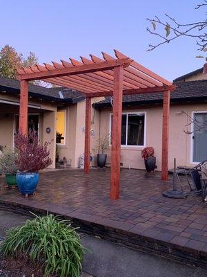 Pavers installation and repair , retaining walls,seat walls,fence,pergola,irrigation,sod & plant installation