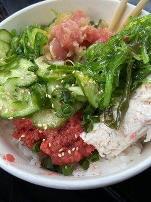 Small bowl, tuna and spicy tuna. Added krab salad, seaweed salad, cucumber, green onion, ginger and original sauce and sesame seeds.