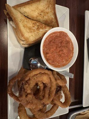 Grilled Cheese w/onion rings