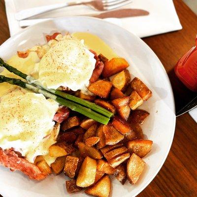 Ham Eggs Benedict