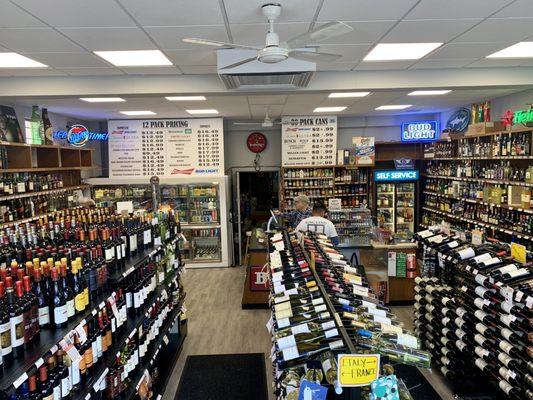 Vic's Liquor Store