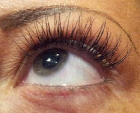 Liquifan eyelash extensions