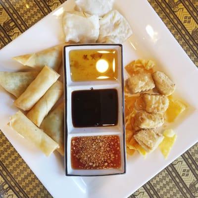 Vegetarian (vegan) appetizer sampler.