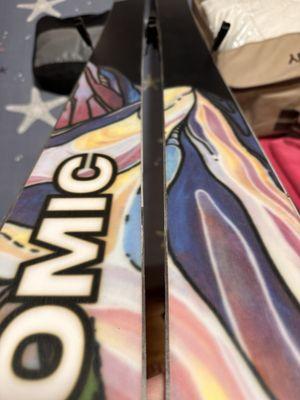 Fixed skis