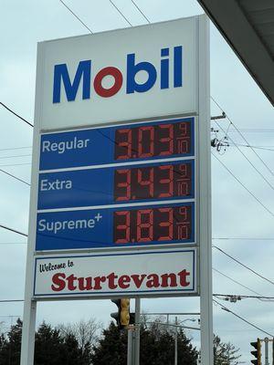 Super gas prices (exit 335 in Wisconsin)