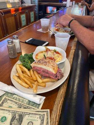 Beef on weck