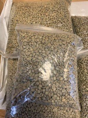 Ethiopian green coffee // or roasted coffee