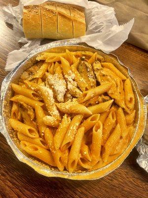 Penne vodka w grilled chicken (and included bread)