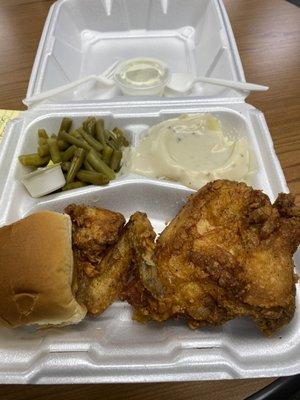 Special - fried chicken (white meat) on the bone, mashed potato and gravy, green beans and a roll.