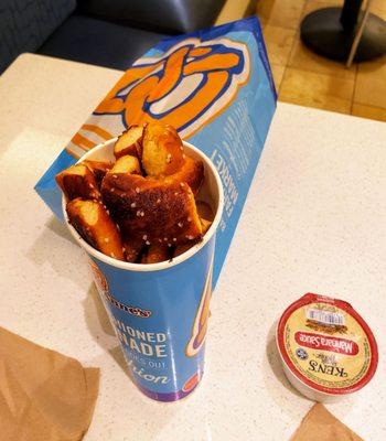 Pretzel Nuggets from Auntie Anne's Franklin Park