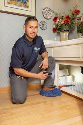 Our highly trained technician, respectful of your home, uses top-quality technology and wears shoe covers for a seamless experience.