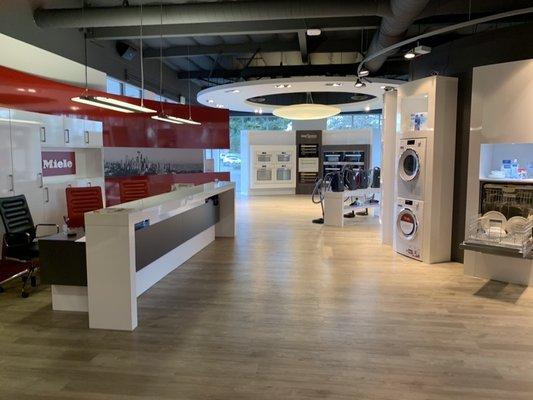 The Seattle Miele Experience Center is staffed with knowledgeable and friendly experts on the Miele product line.