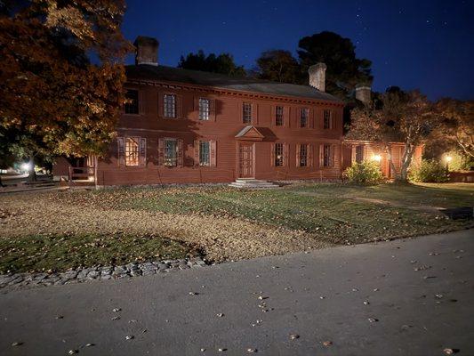 Peyton Randolph house. Very creepy!