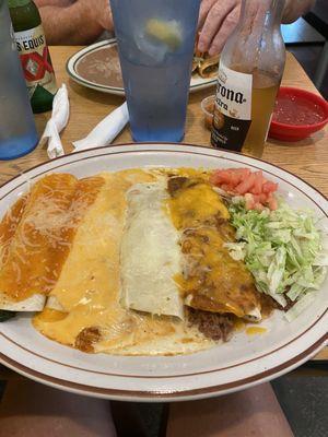 4 enchiladas, beef, chicken, cheese and spinach for under $10. Fast friendly service and good food! Really good food at a great price!