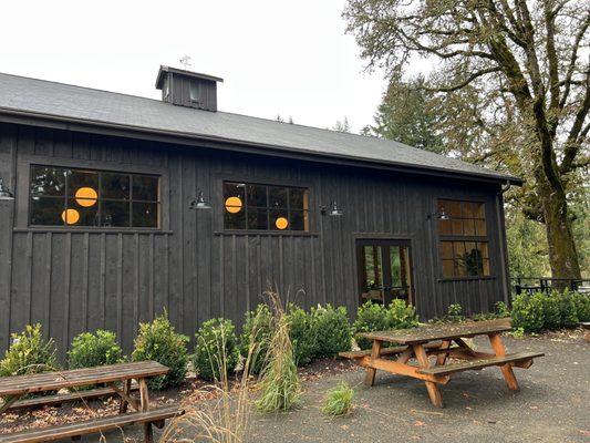 Outdoor picnic tables