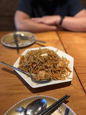 shrimp lo mein