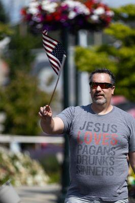 Burien 4th of July parade - Worship Float