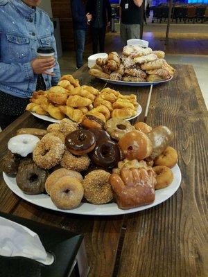 they provide donuts on Sunday morning and coffee