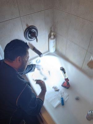 emergency plumbing repair ,unclogged bath