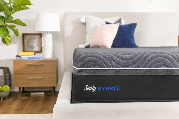 Sleep Cool on a Sealy Hybrid Mattress