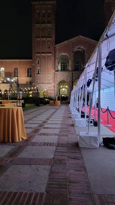 UCLA Powell Library