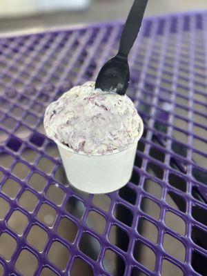 Blueberry pancake ice cream