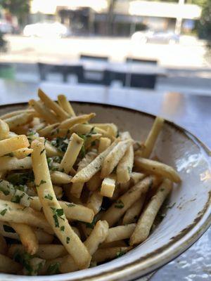 Garlic fries