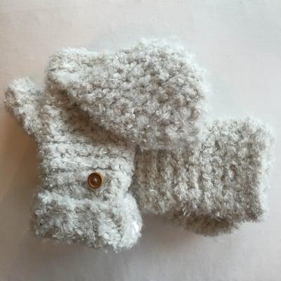 Boucle flip top mittens from Lemon.