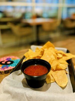 Salsa and chips