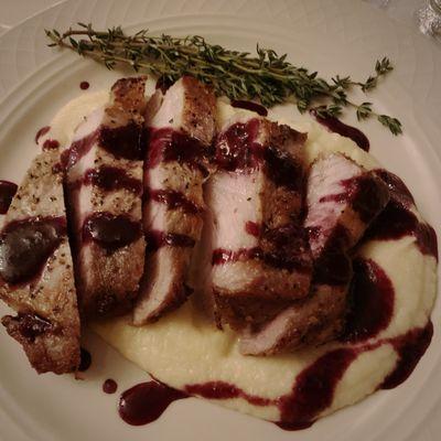 Pork tenderloin on parsnip purée with blueberry gastrique