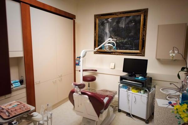 Beautiful operating rooms to help you relax | Advanced Dentistry Renton | Dr. Rochelle Nguyen DMD