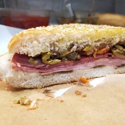 Muffuletta sandwich