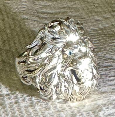 Memorial lion ring