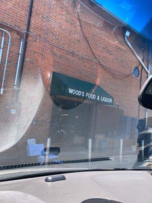 Wood's Food and Liquor