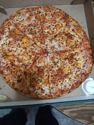 New York Pizza with cheese