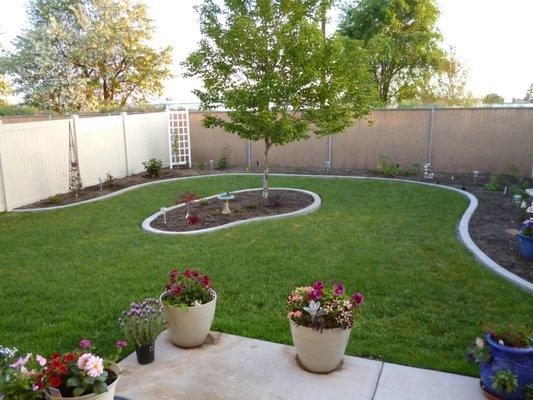 Beautify your landscape with custom concrete edging from Creative Edge