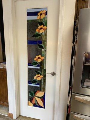 Hung door without backlight from pantry