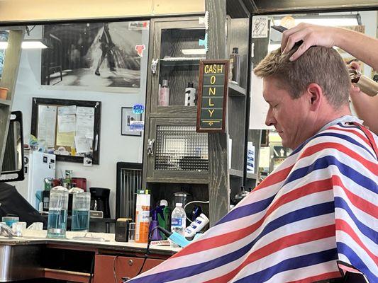 Tom's Barber Shop