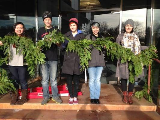 KTUB Teen Leadership Board partners with the KDA to decorate downtown Kirkland for the holidays.