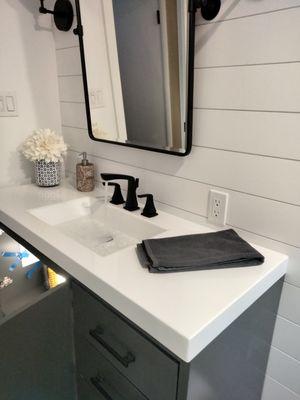 This a nice vanity