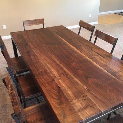 Oregon Walnut Dining Table and Chairs