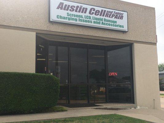 Good place in Austin for cell phone repair!