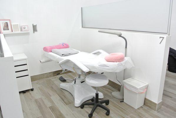 Studio Space at DLashnBrow 360. We try our best to keep our clients as comfy as possible! #DLashnBrow360