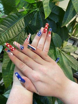 Hand painted nails arts