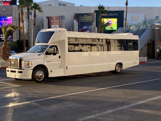 Party bus Ford F-650